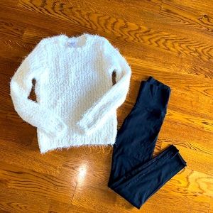 🌟2 for $25🌟 Forever 21 Girls sweater